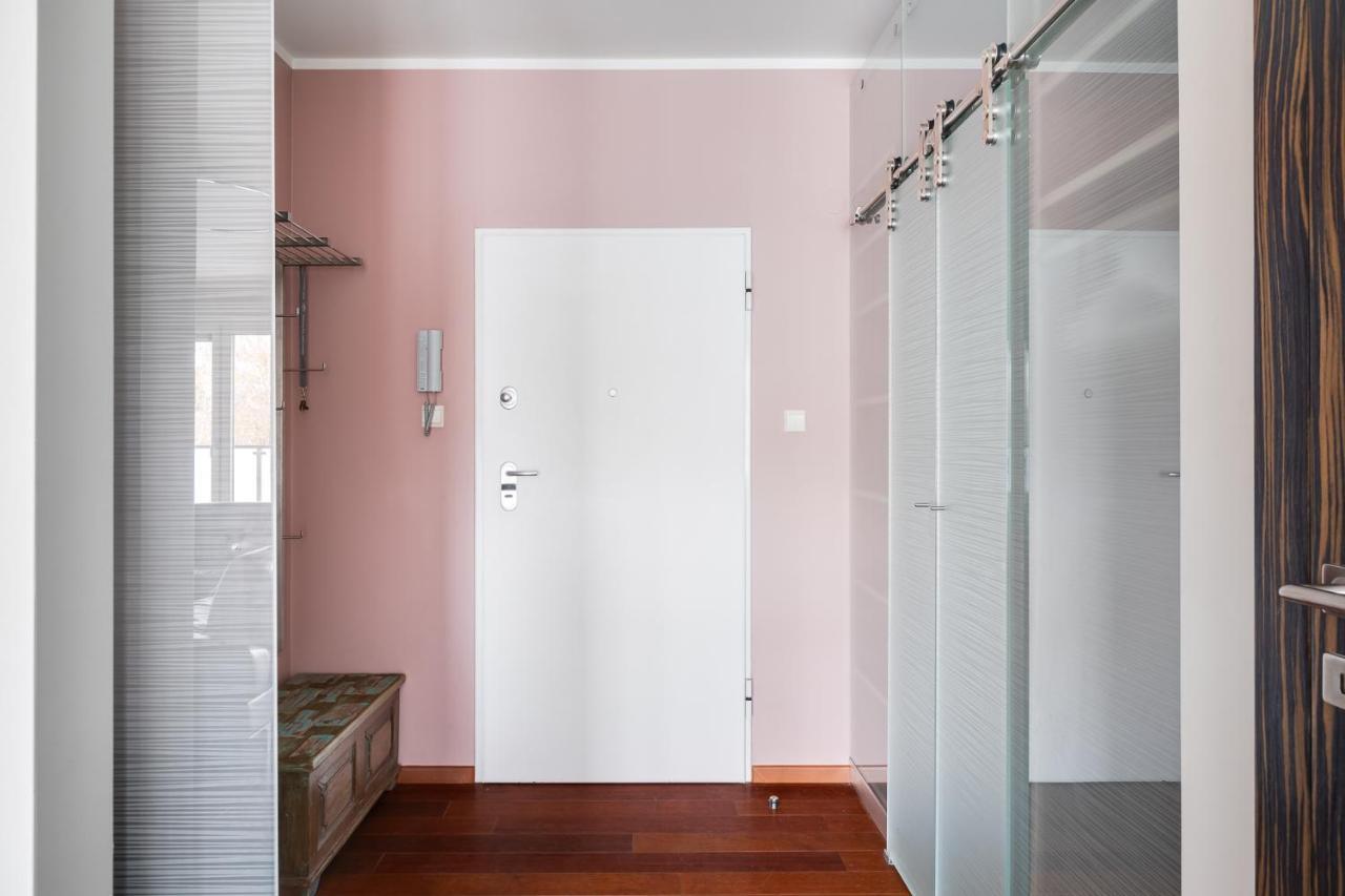 Lasek Marcelinski 2-Bedroom Apartment Poznań Buitenkant foto